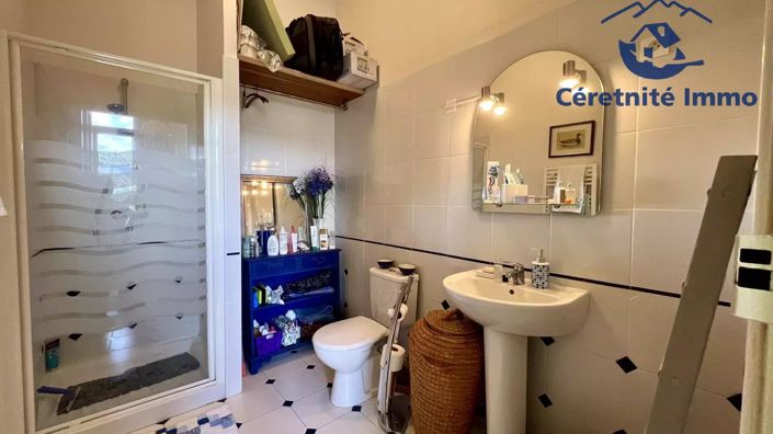 Image No.31-5 Bed House for sale