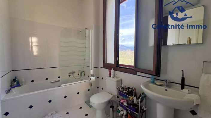 Image No.33-5 Bed House for sale