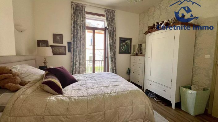 Image No.34-5 Bed House for sale