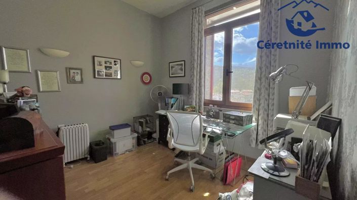 Image No.35-5 Bed House for sale