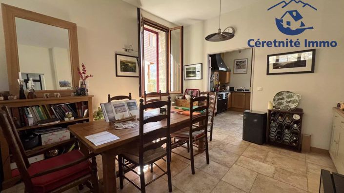 Image No.9-5 Bed House for sale