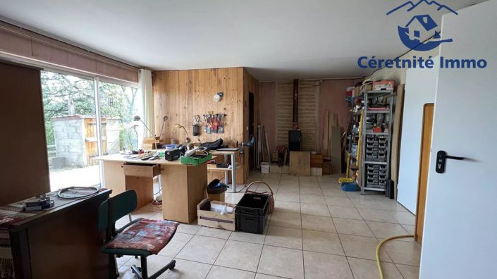 Image No.17-4 Bed House for sale