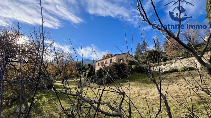 Image No.6-4 Bed House for sale