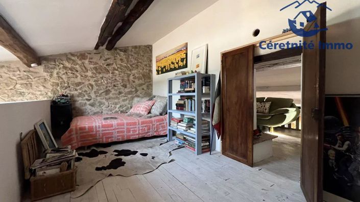 Image No.12-4 Bed House for sale