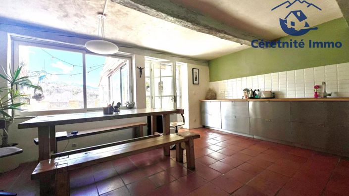 Image No.2-4 Bed House for sale