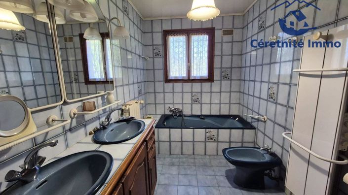 Image No.18-3 Bed House for sale