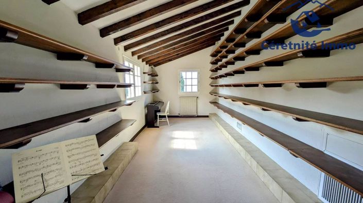 Image No.18-4 Bed House for sale