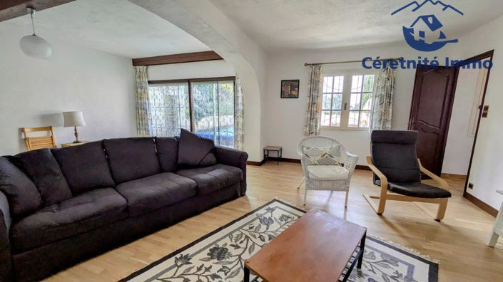 Image No.25-4 Bed House for sale