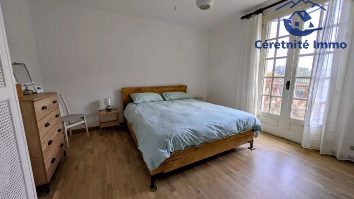 Image No.30-4 Bed House for sale