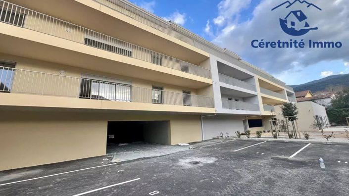 Image No.1-2 Bed Property for sale