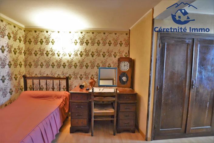 Image No.10-3 Bed House for sale