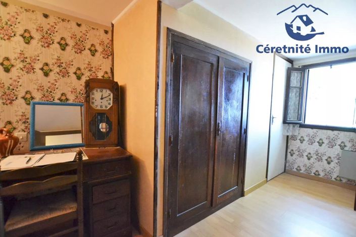 Image No.11-3 Bed House for sale