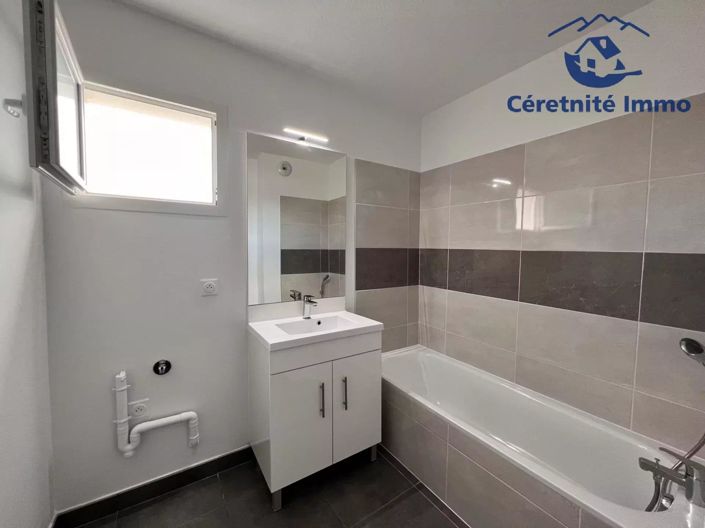 Image No.14-1 Bed Property for sale