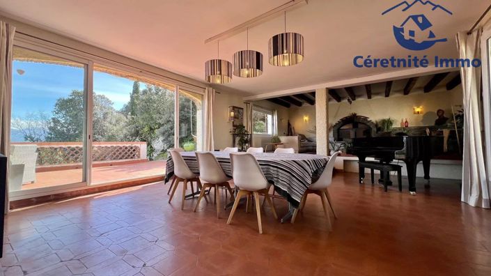 Image No.3-8 Bed House for sale