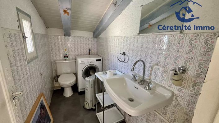 Image No.30-8 Bed House for sale