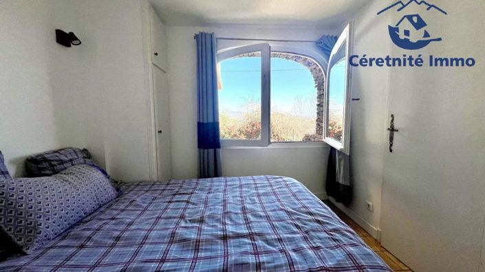 Image No.54-8 Bed House for sale