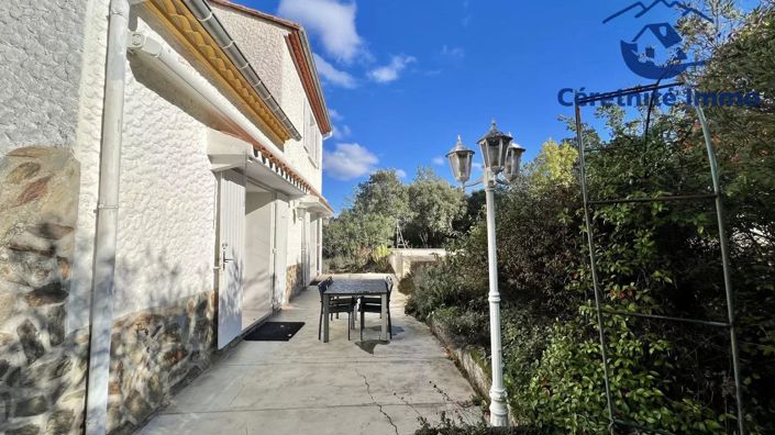 Image No.21-5 Bed House for sale