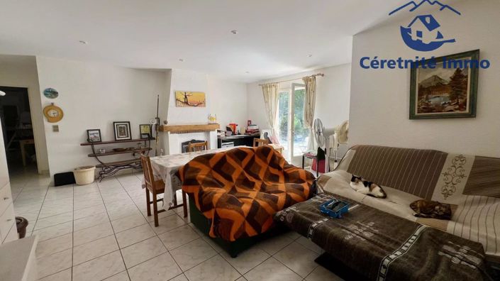 Image No.6-3 Bed House for sale