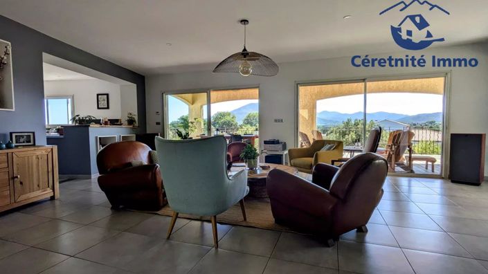 Image No.4-5 Bed House for sale