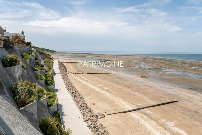 Image No.14-3 Bed Property for sale