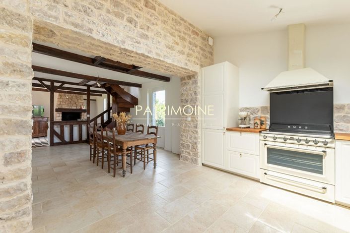 Image No.7-3 Bed Property for sale