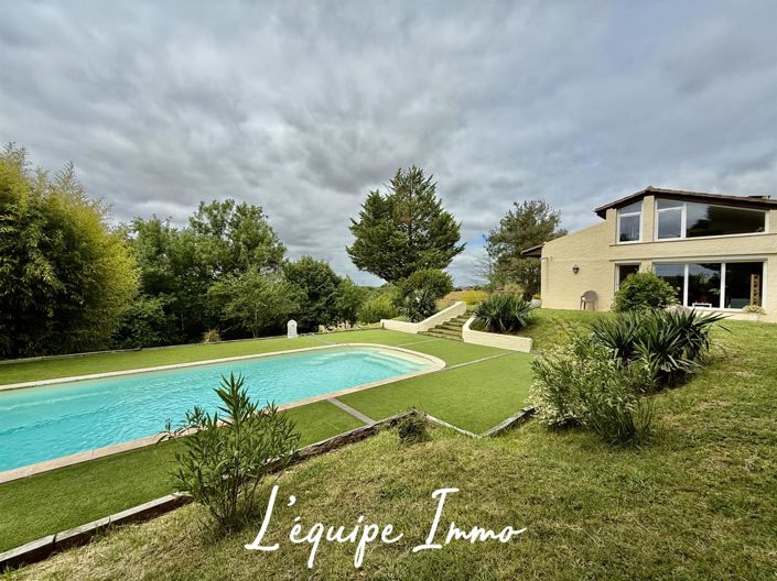 Image No.10-4 Bed House for sale