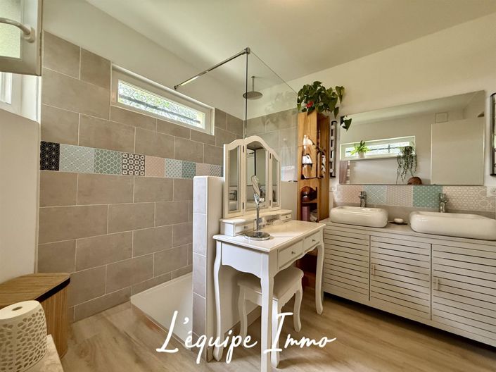 Image No.12-4 Bed House for sale