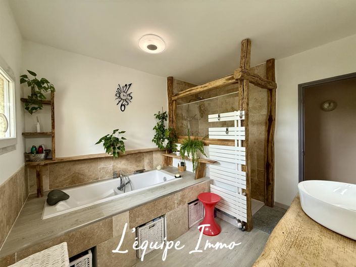 Image No.15-4 Bed House for sale