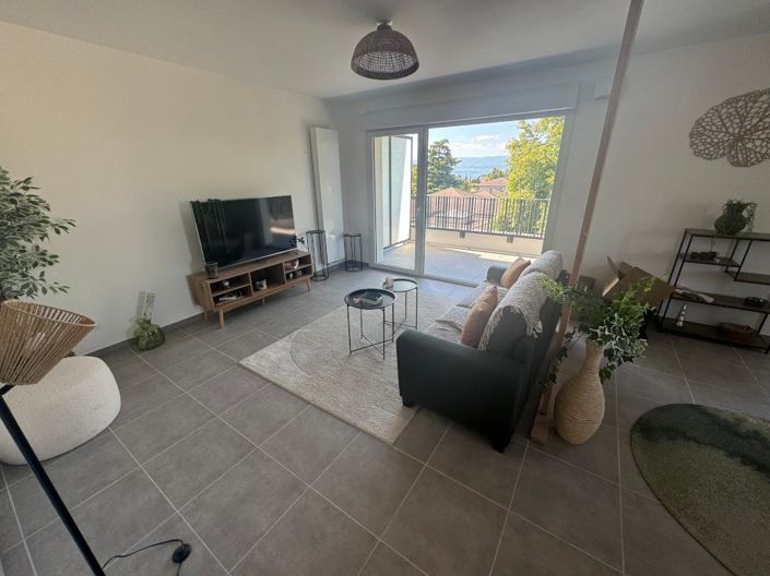 Image No.1-3 Bed Apartment for sale