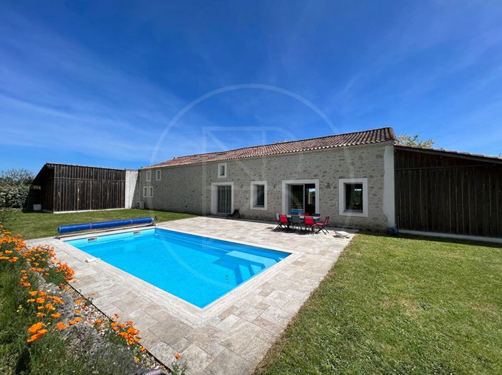 Image No.1-6 Bed House for sale