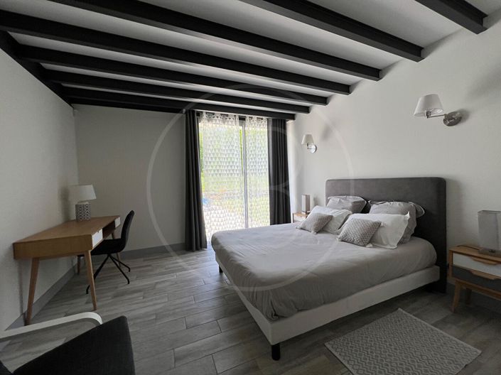 Image No.11-6 Bed House for sale