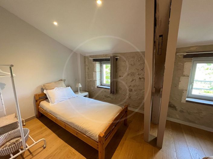 Image No.14-6 Bed House for sale