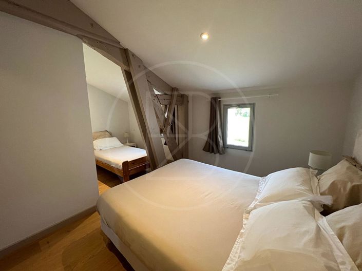 Image No.16-6 Bed House for sale