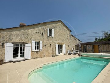 Maison de 4 chambres à vendre à Villefranche-de-Lonchat