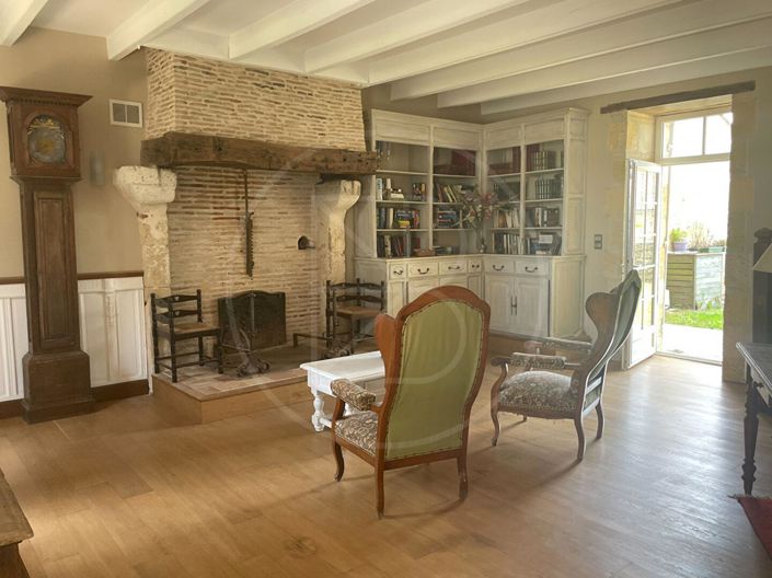 Image No.12-4 Bed House for sale