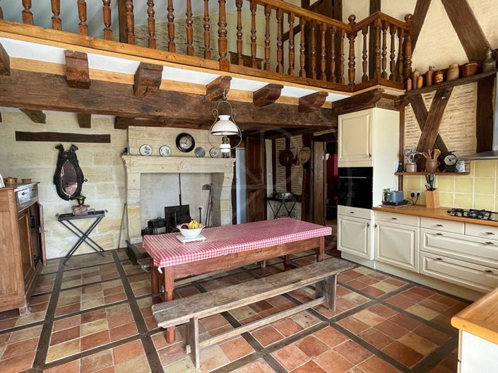 Image No.6-4 Bed House for sale