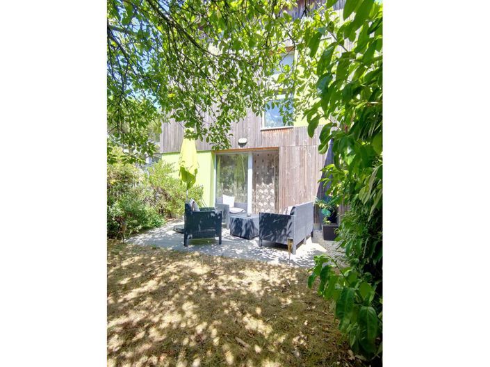 Image No.1-3 Bed House for sale