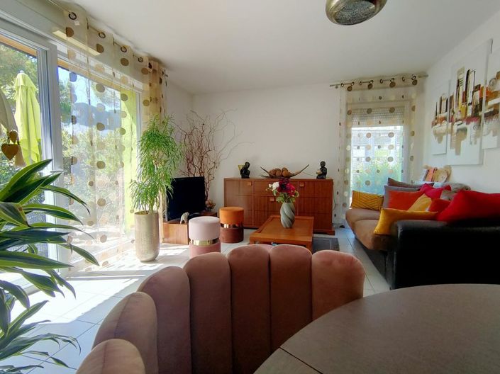 Image No.6-3 Bed House for sale