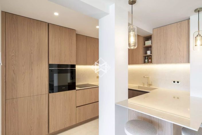 Image No.9-3 Bed Apartment for sale