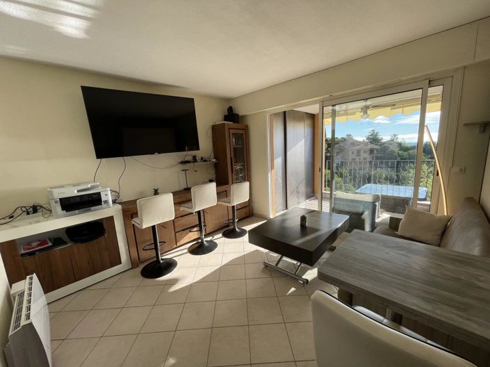 Image No.6-Apartment for sale