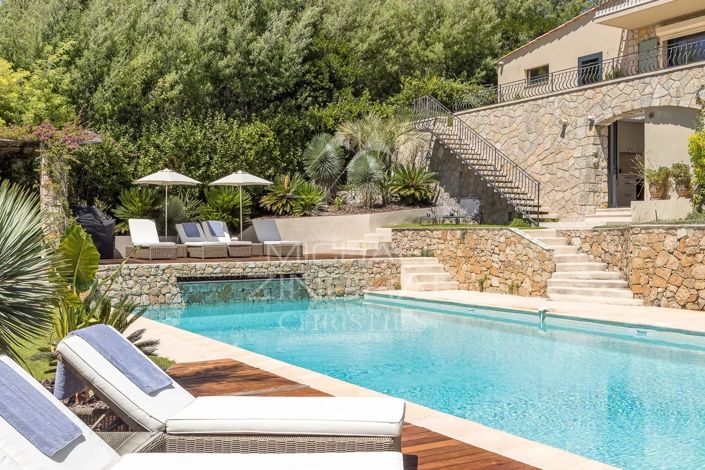 Image No.3-5 Bed House for sale