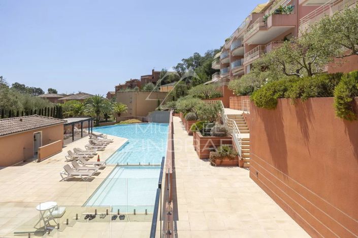 Image No.10-3 Bed Apartment for sale