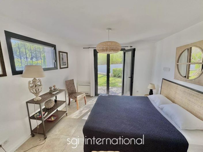 Image No.14-5 Bed House for sale