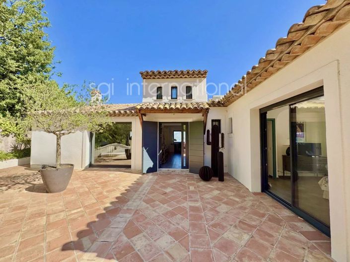 Image No.3-5 Bed House for sale