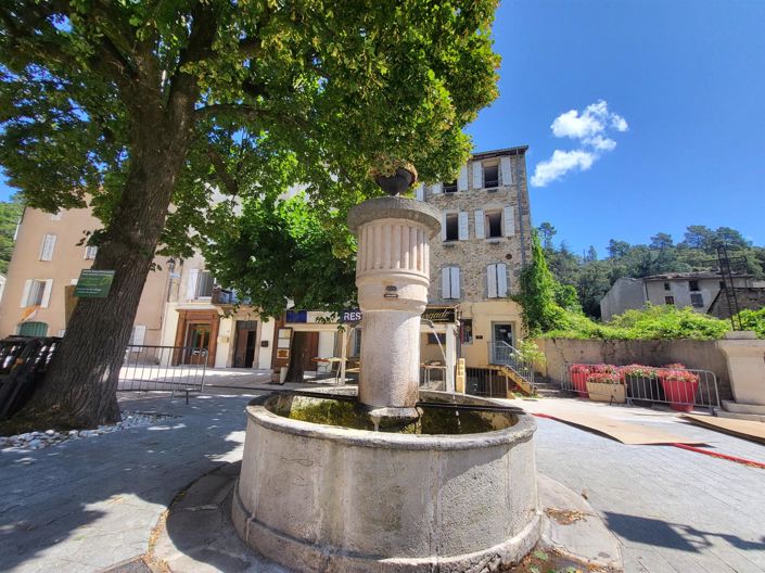 Image No.2-10 Bed House for sale