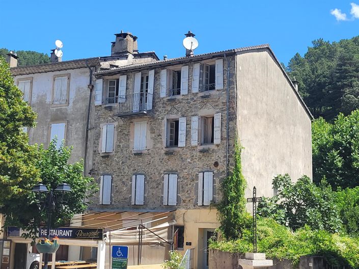 Image No.9-10 Bed House for sale