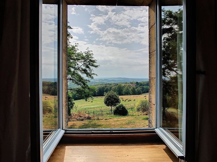 Image No.13-10 Bed House for sale