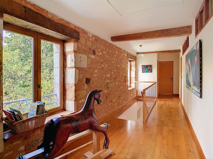 Image No.17-10 Bed House for sale