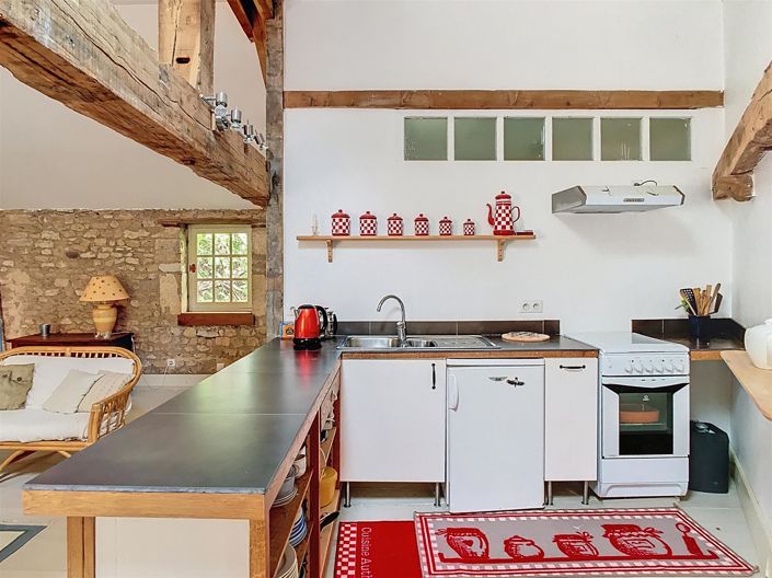 Image No.20-10 Bed House for sale