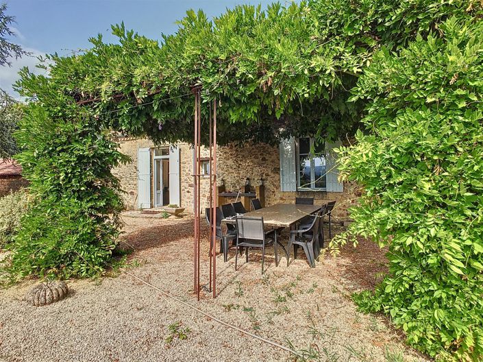 Image No.22-10 Bed House for sale